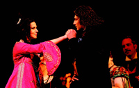 Jonas Kaufmann an der Seite von Angela Gheorghiu in der legendären „Traviata“ an der New Yorker MET (2006).